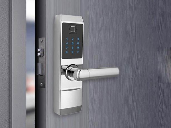 秀峰24小时上门开锁公司