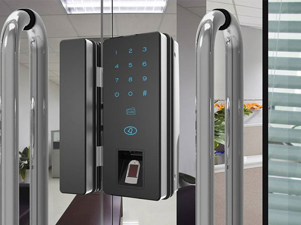 秀峰24小时上门开锁公司