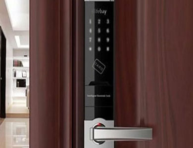 秀峰24小时上门开锁公司