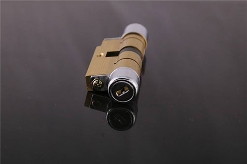 秀峰24小时上门开锁公司