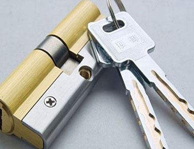 秀峰24小时上门开锁公司